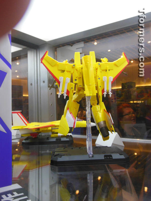 Botcon 2014 Masterpiece Hasbro Booth  (22 of 24)